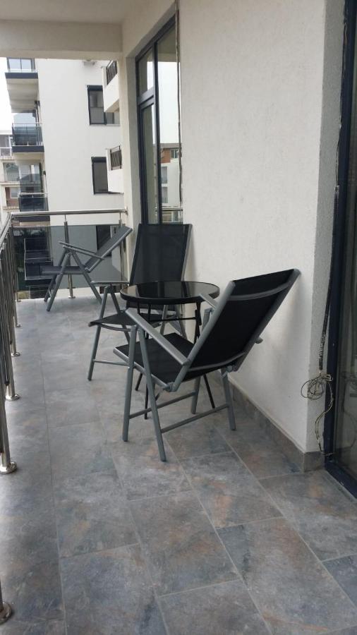 Iris Daire Navodari Dış mekan fotoğraf